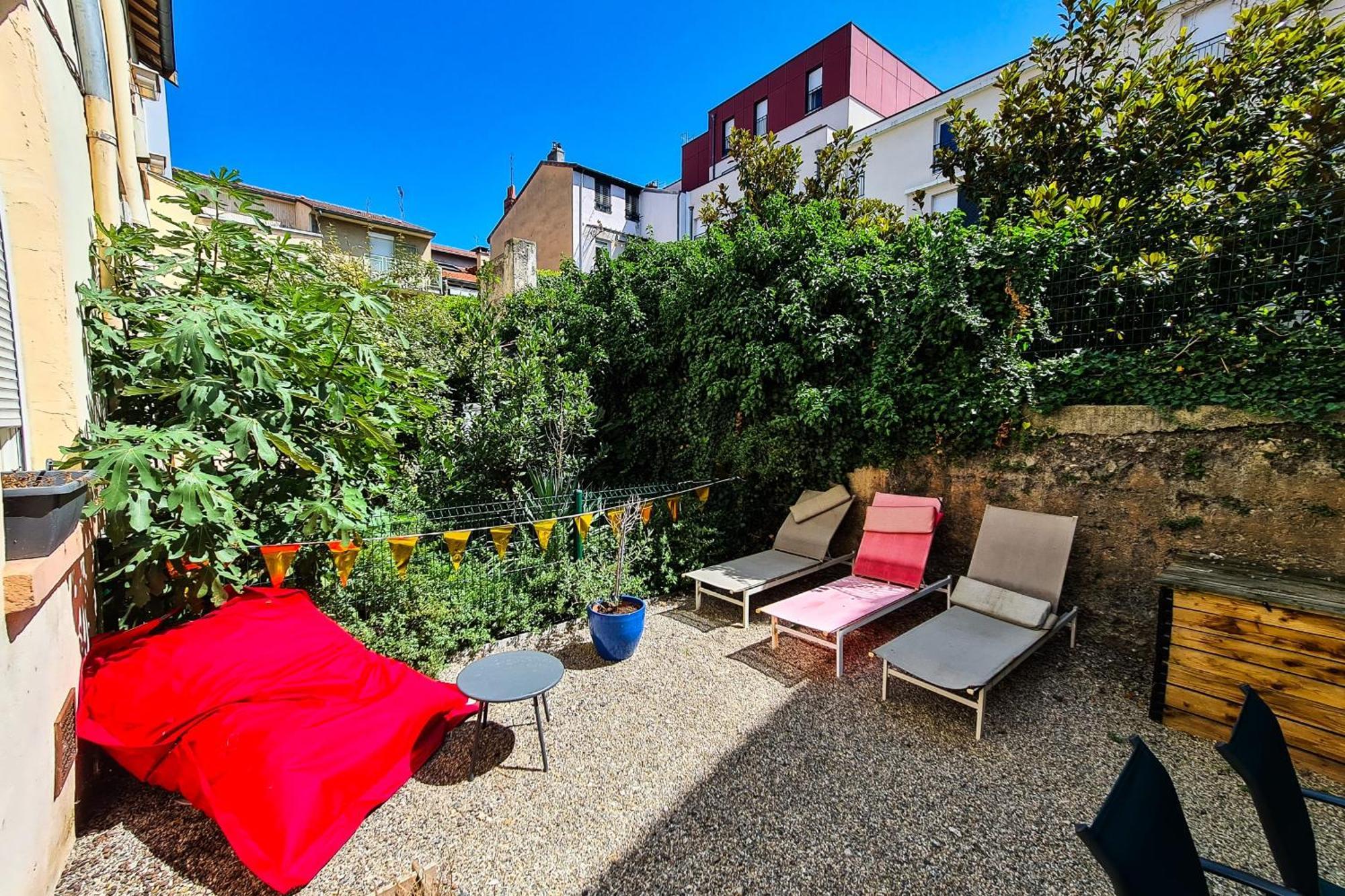 Le Garden City - Bel Appartement Avec Jardin Prive Вийёрбан Экстерьер фото